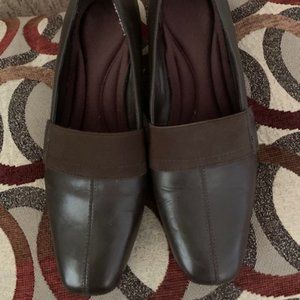 Liz Baker Brown Low Heel Size 7.5 W